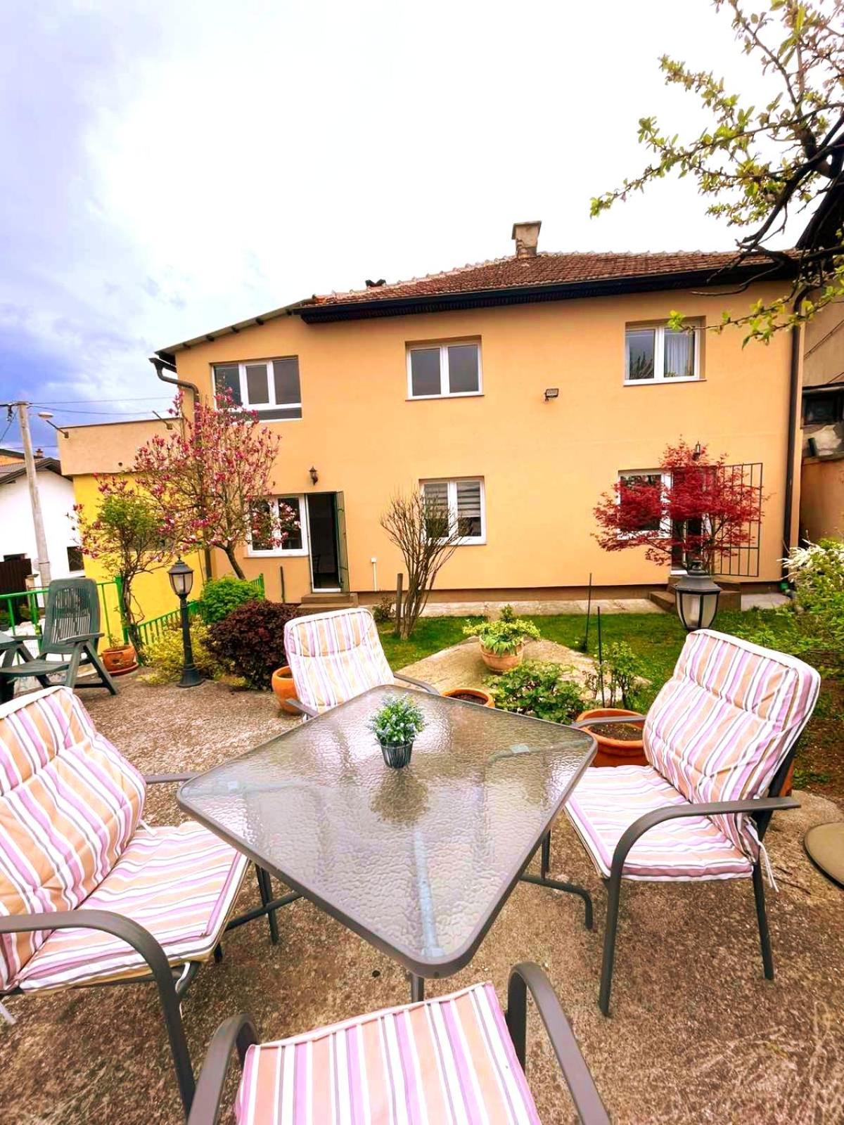 Appartamento Garden Free Parking